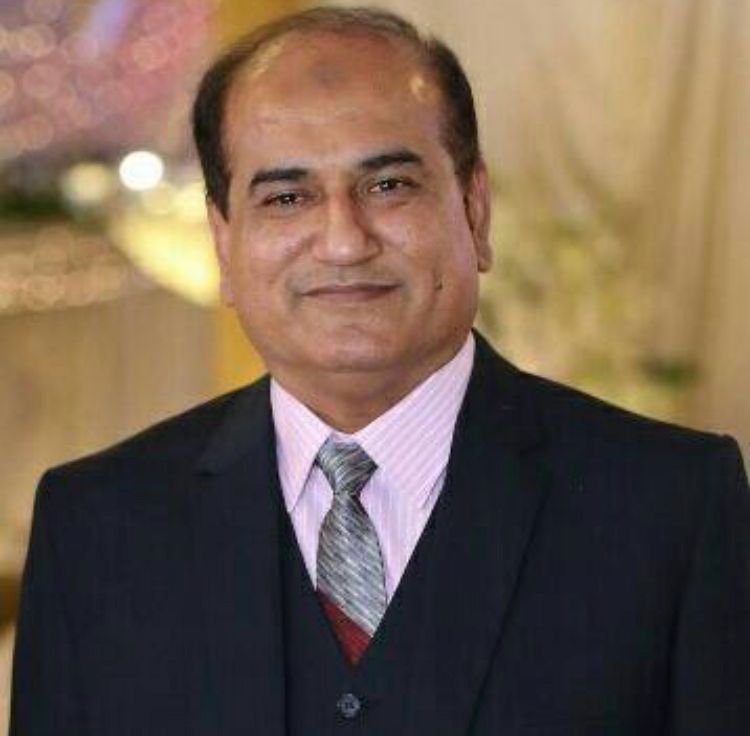 Dr. Shahid Riaz